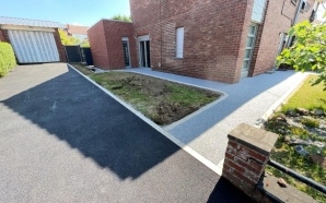 Cour en tarmac  chaud et en Hydrostar2180